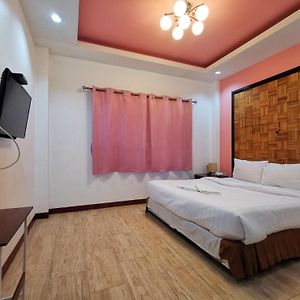 Chambre Standarde Lit Queen-Size